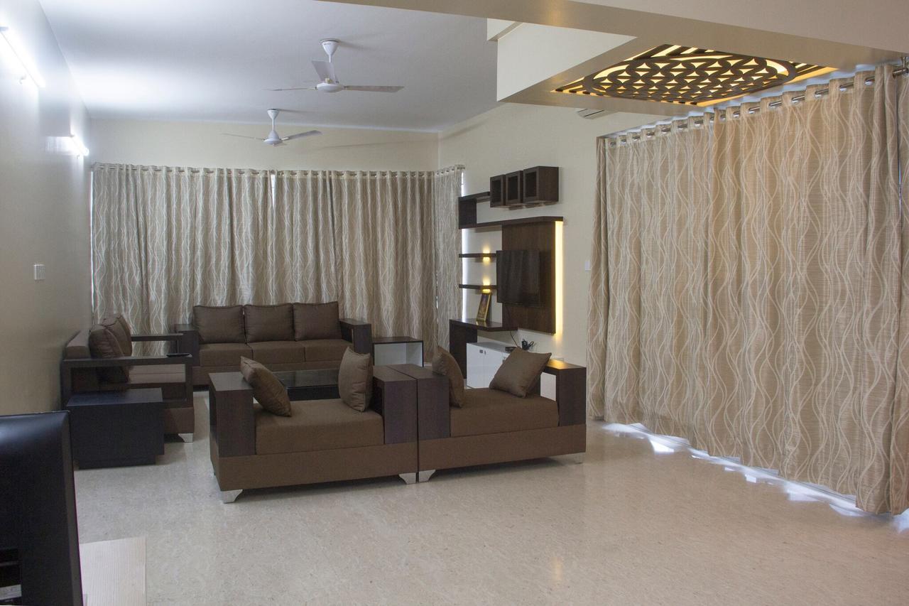 Amanora Park Town Bed & Breakfast Pune Bagian luar foto